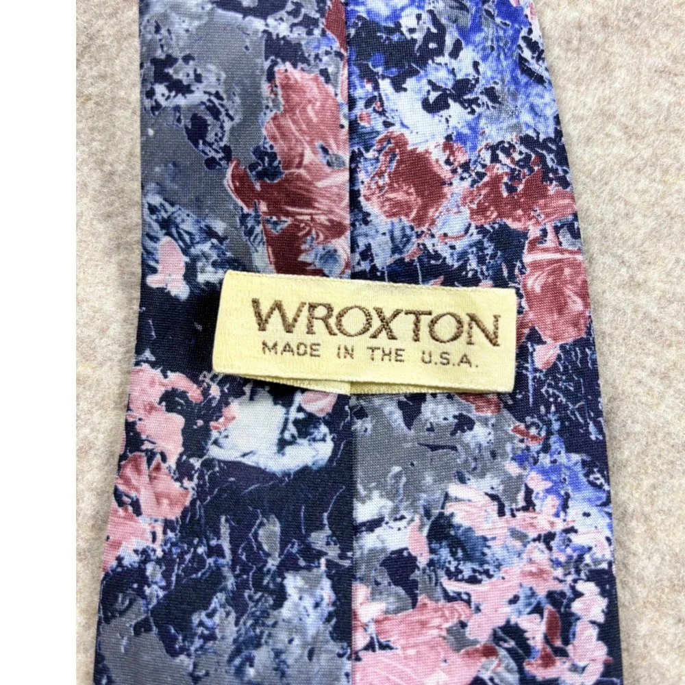 Wroxton Mens Abstract Floral Silk Blend Necktie Navy Blue Burgundy Made in USA